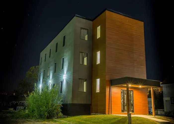 Clifton Hill Hideaway 2A - Two Bedroom Condo