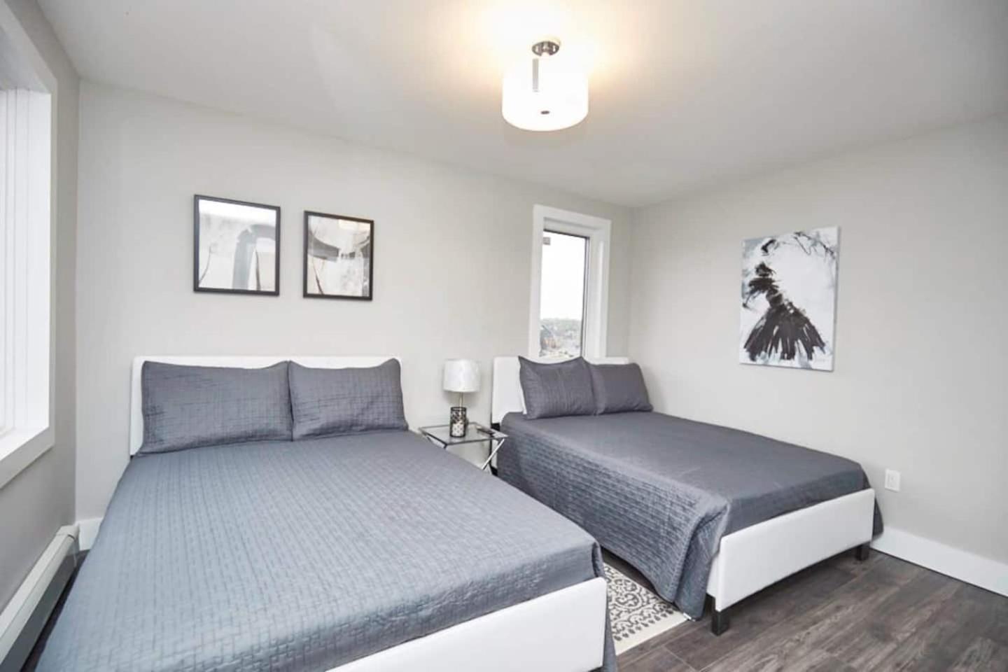 Apartment Clifton Hill Hideaway 2a - Two Bedroom Niagara Falls